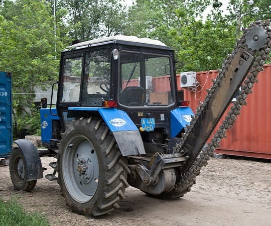 Траншеекопатель в аренду в Приморско-Ахтарске и  Краснодарском крае